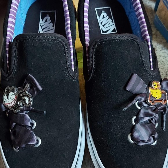 VANS Nightmare Before Christmas Women's 7.5 - Picture 1 of 5